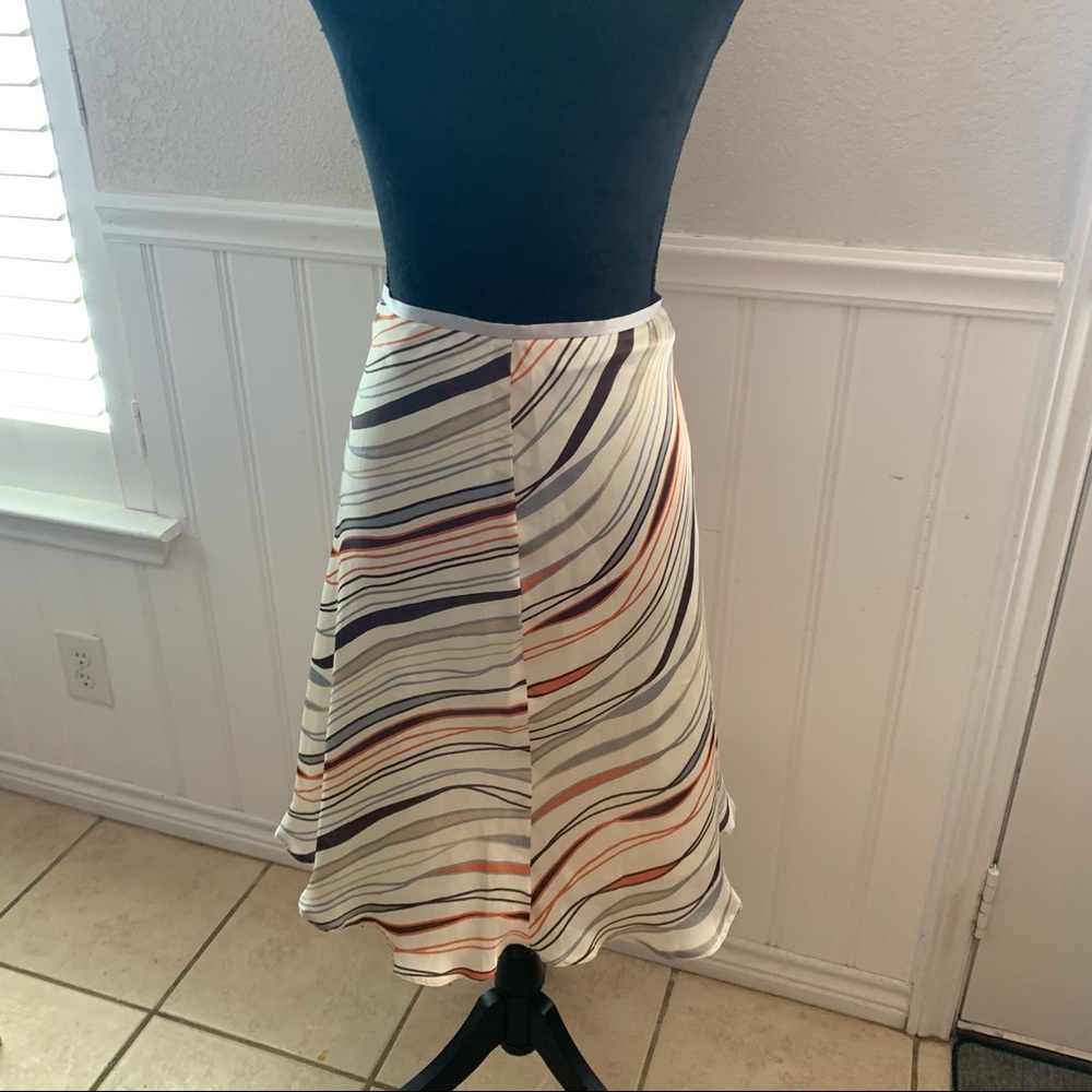 Chepi Wave Print a line skirt 25” waist